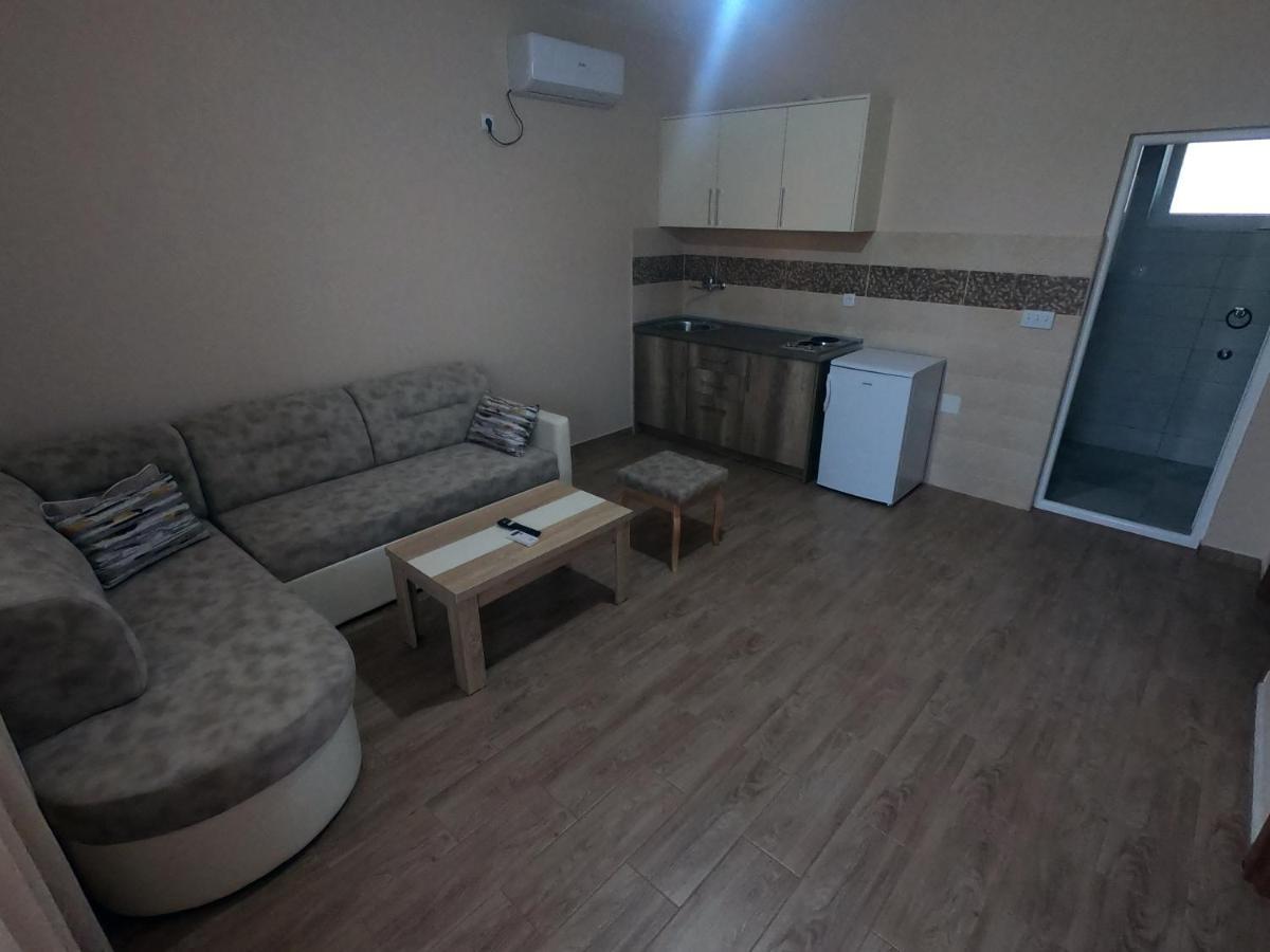 Apartments Rudaj 울친 외부 사진