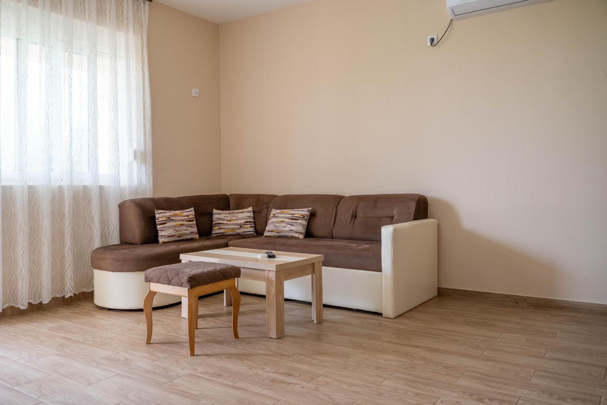 Apartments Rudaj 울친 외부 사진